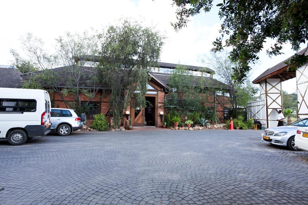Roof Of Africa Hotel ويندهوك المظهر الخارجي الصورة