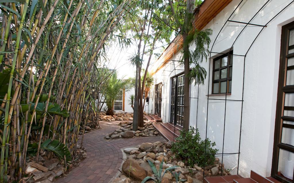 Roof Of Africa Hotel ويندهوك المظهر الخارجي الصورة