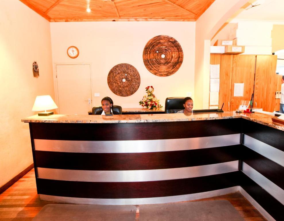Roof Of Africa Hotel ويندهوك المظهر الخارجي الصورة