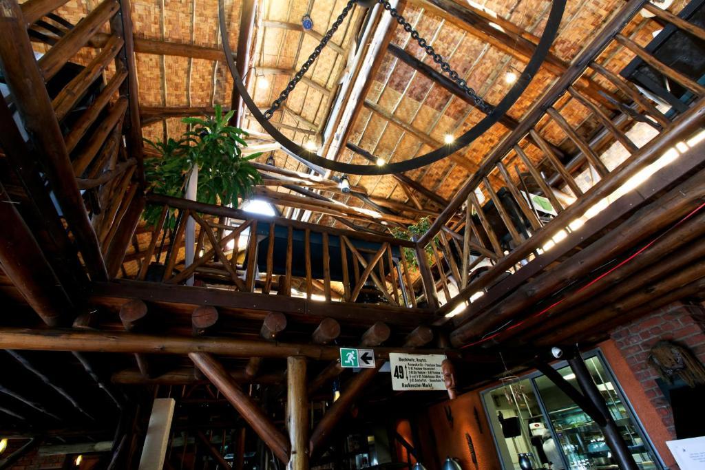 Roof Of Africa Hotel ويندهوك المظهر الخارجي الصورة